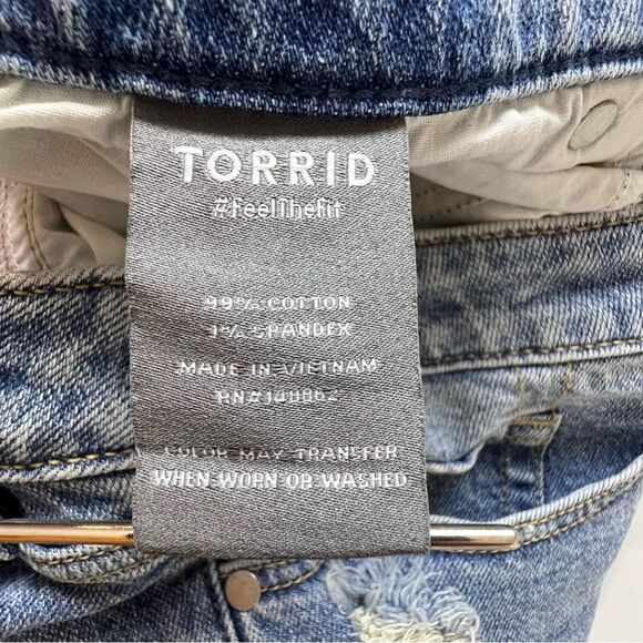 NWT Torrid High Rise Straight Shot To Hell Distressed Jeans 18 - Picture 11 of 12